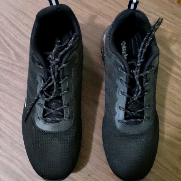 Size 12.5 - Picture 1 of 5